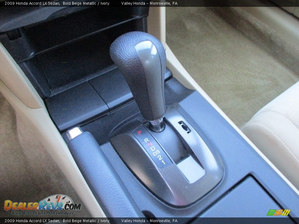 2009 Honda Accord LX Sedan Bold Beige Metallic / Ivory Photo #14