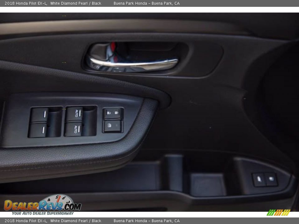 Door Panel of 2018 Honda Pilot EX-L Photo #32