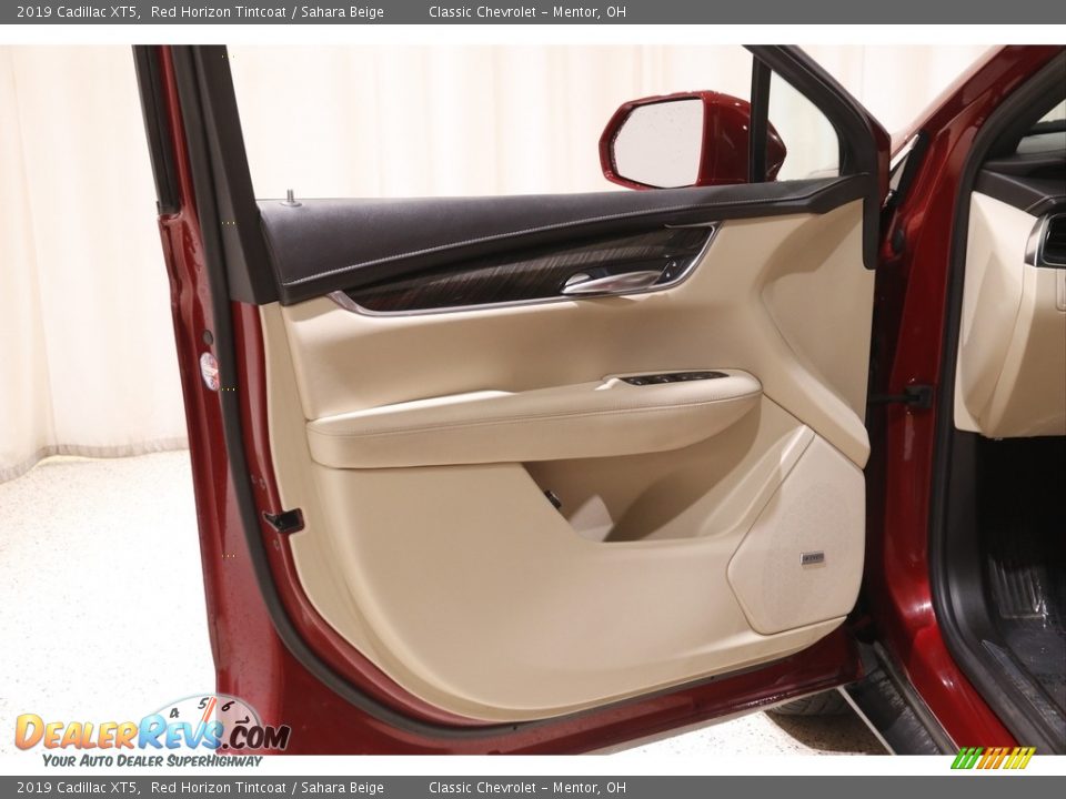 2019 Cadillac XT5 Red Horizon Tintcoat / Sahara Beige Photo #4