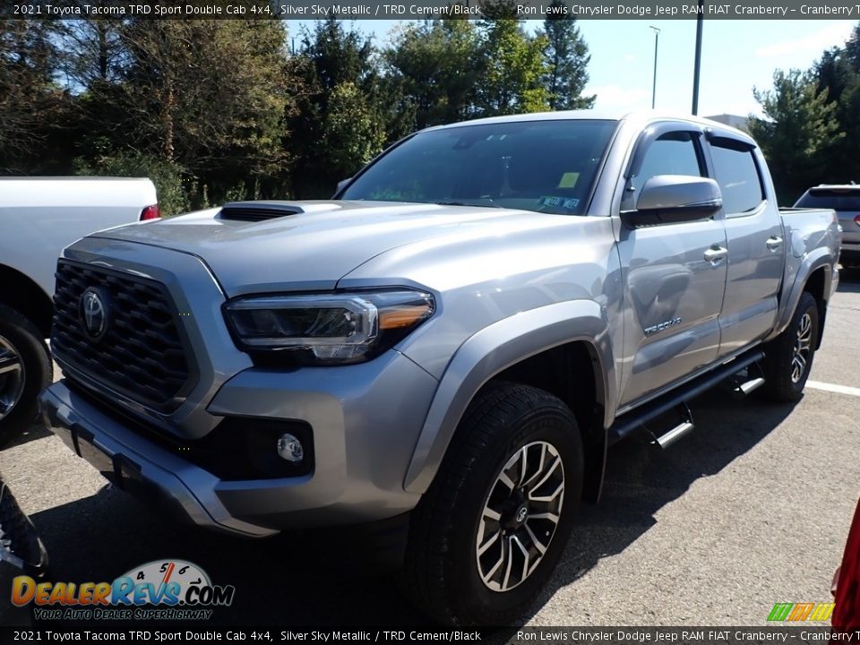Front 3/4 View of 2021 Toyota Tacoma TRD Sport Double Cab 4x4 Photo #1