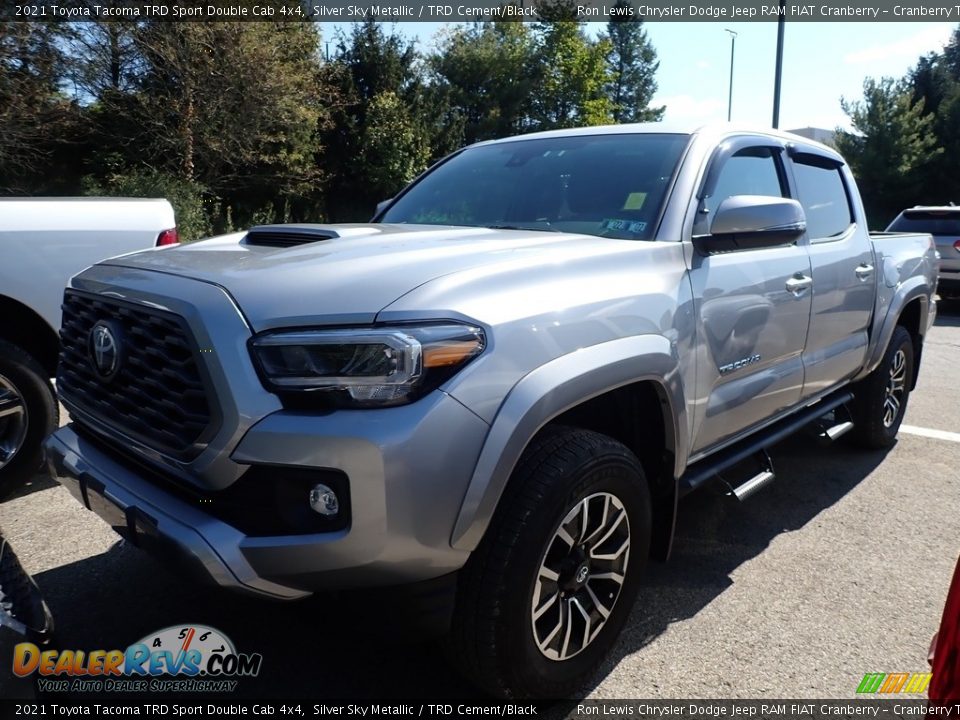 Front 3/4 View of 2021 Toyota Tacoma TRD Sport Double Cab 4x4 Photo #1