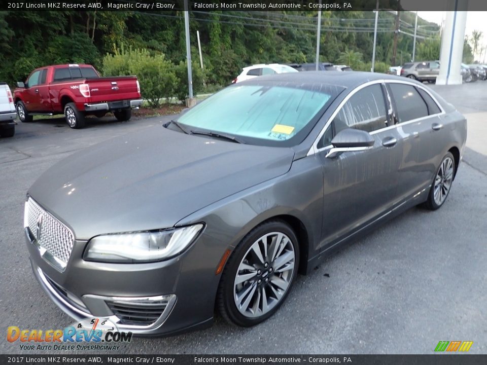 Front 3/4 View of 2017 Lincoln MKZ Reserve AWD Photo #7