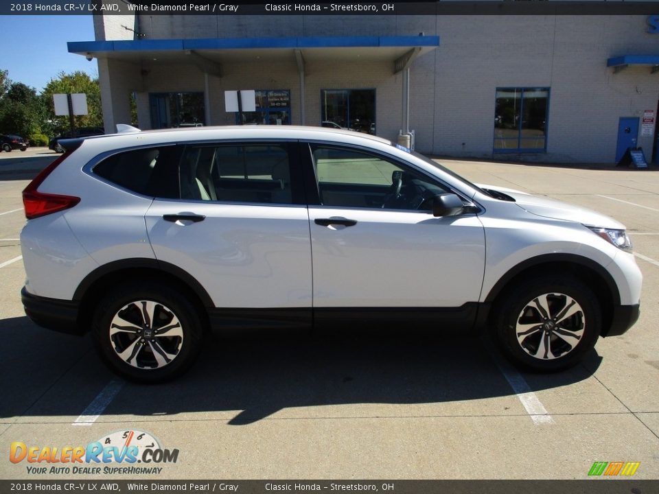 2018 Honda CR-V LX AWD White Diamond Pearl / Gray Photo #4