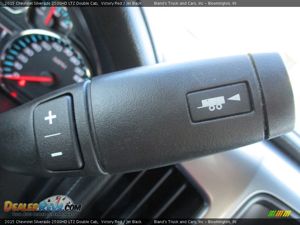 Controls of 2015 Chevrolet Silverado 2500HD LTZ Double Cab Photo #21