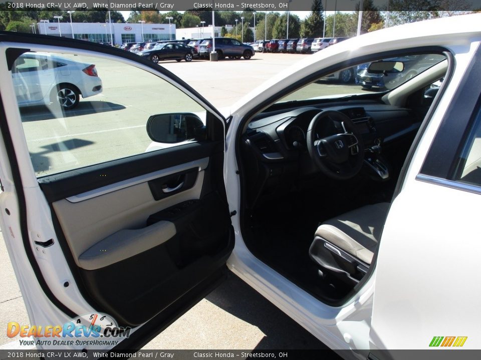 2018 Honda CR-V LX AWD White Diamond Pearl / Gray Photo #25