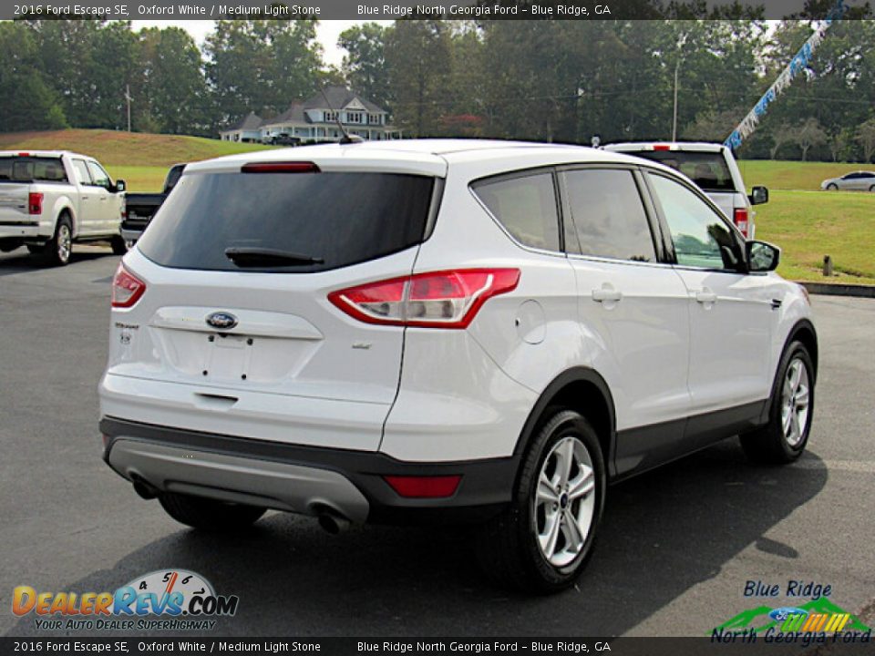 2016 Ford Escape SE Oxford White / Medium Light Stone Photo #5