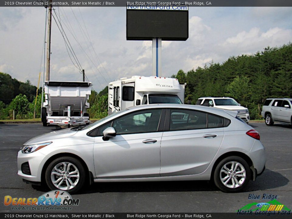 2019 Chevrolet Cruze LS Hatchback Silver Ice Metallic / Black Photo #2