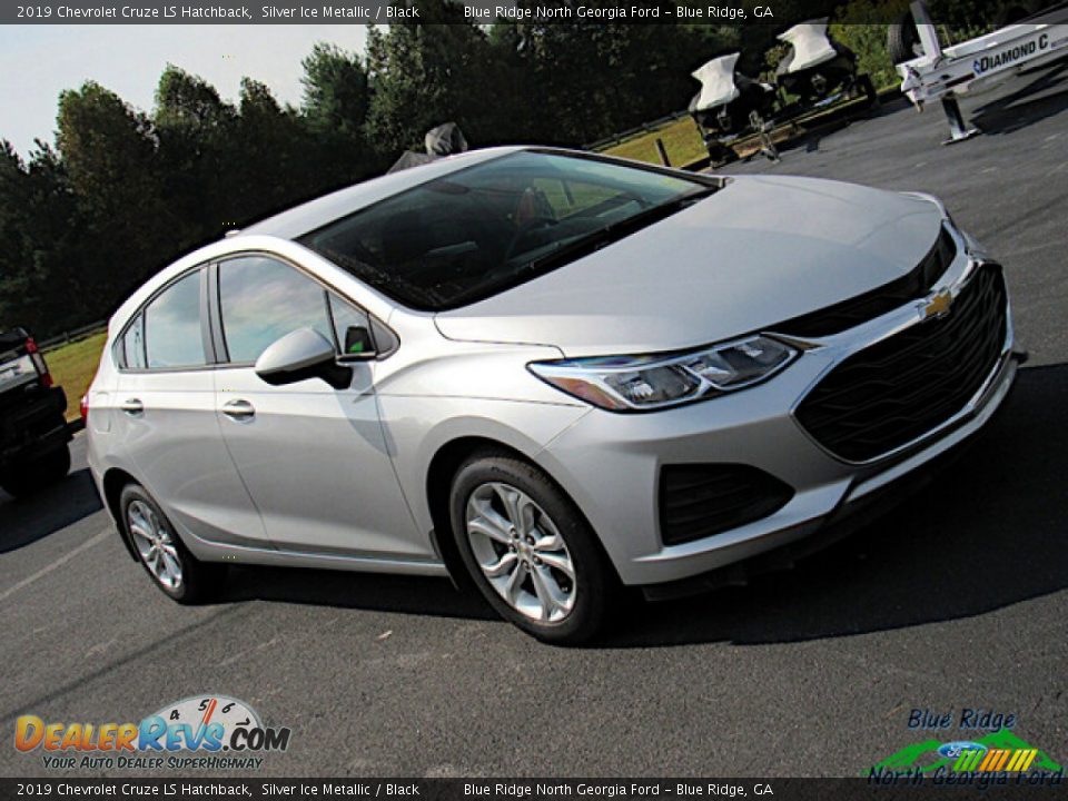 2019 Chevrolet Cruze LS Hatchback Silver Ice Metallic / Black Photo #26