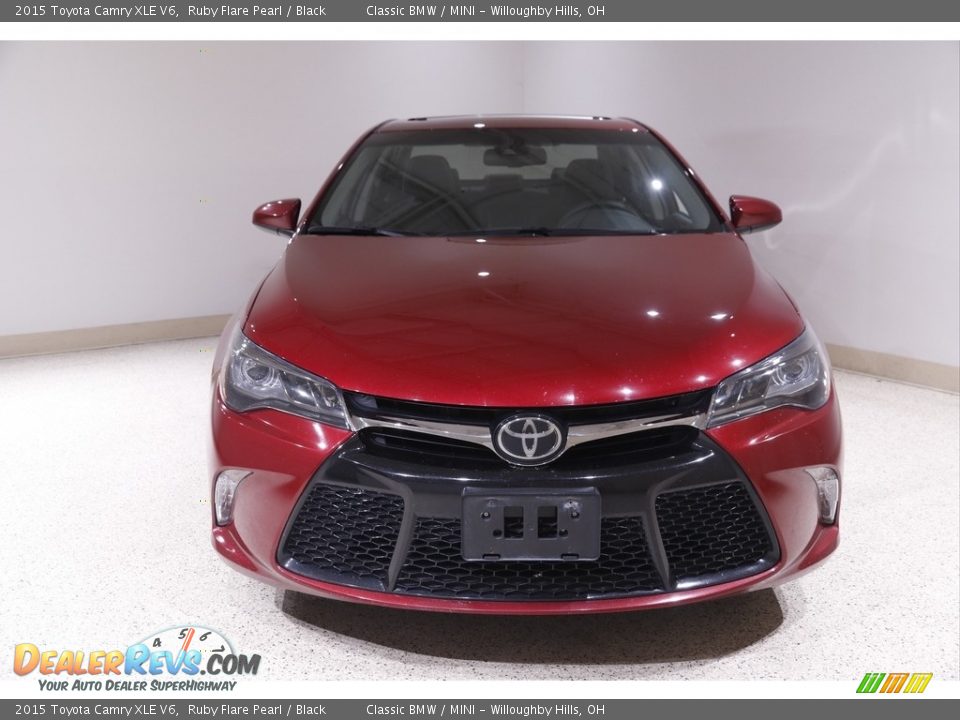 2015 Toyota Camry XLE V6 Ruby Flare Pearl / Black Photo #2