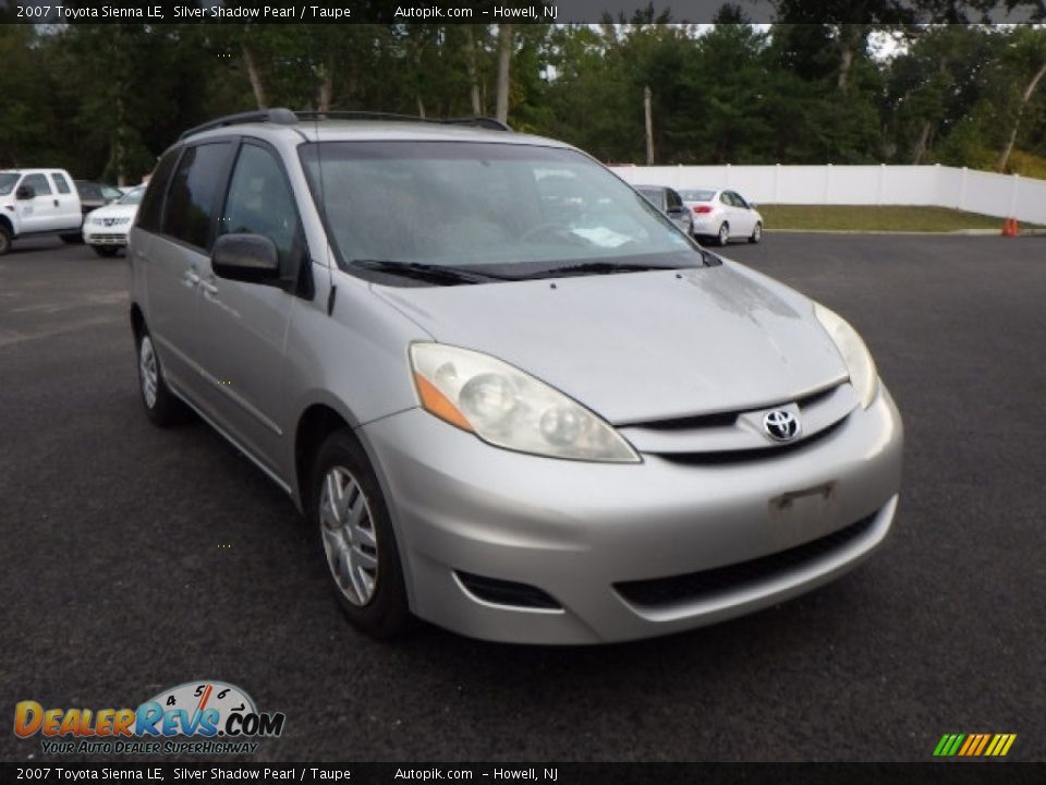 2007 Toyota Sienna LE Silver Shadow Pearl / Taupe Photo #3