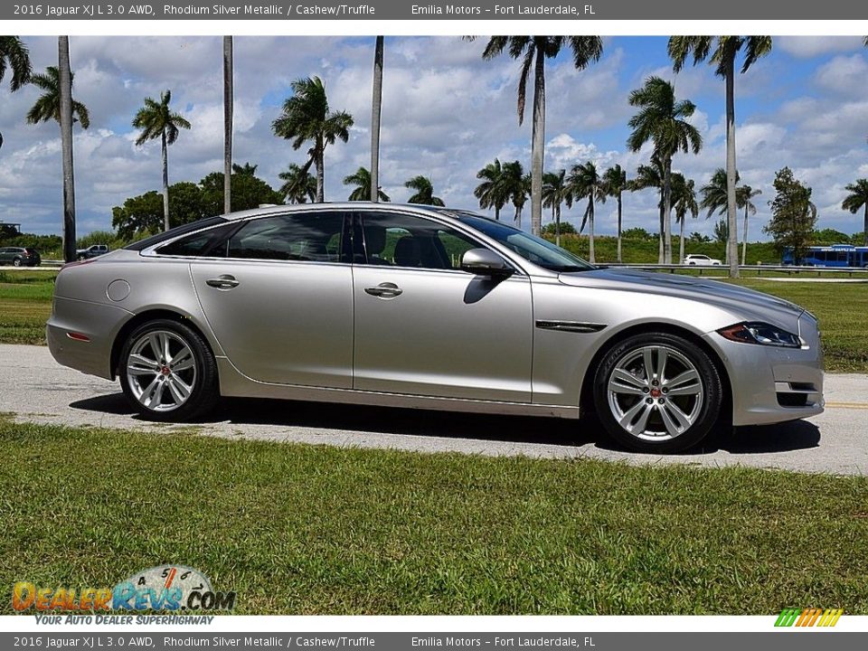 Rhodium Silver Metallic 2016 Jaguar XJ L 3.0 AWD Photo #2