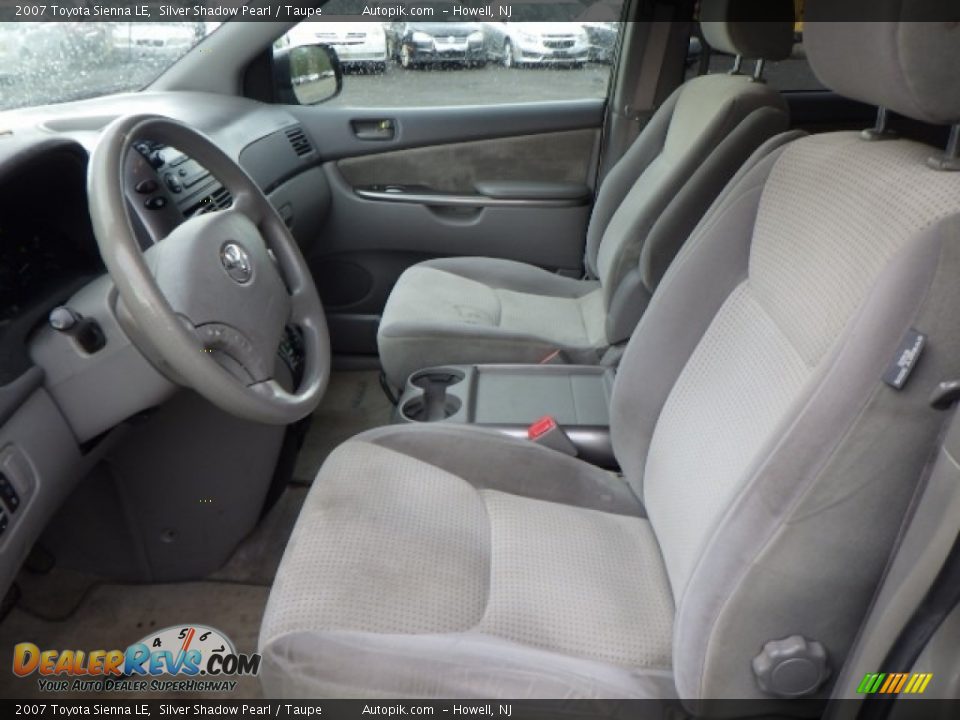 2007 Toyota Sienna LE Silver Shadow Pearl / Taupe Photo #7