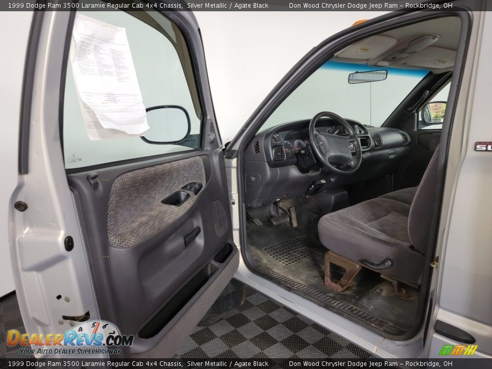 Agate Black Interior - 1999 Dodge Ram 3500 Laramie Regular Cab 4x4 Chassis Photo #11