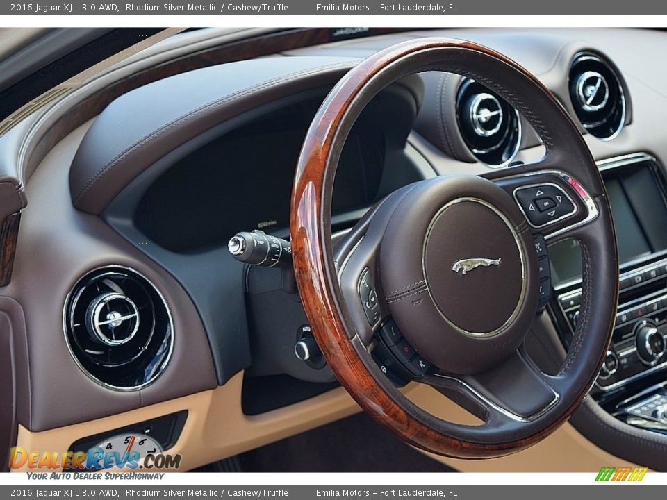 2016 Jaguar XJ L 3.0 AWD Rhodium Silver Metallic / Cashew/Truffle Photo #23