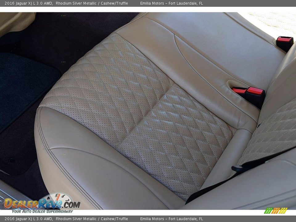 Rear Seat of 2016 Jaguar XJ L 3.0 AWD Photo #34