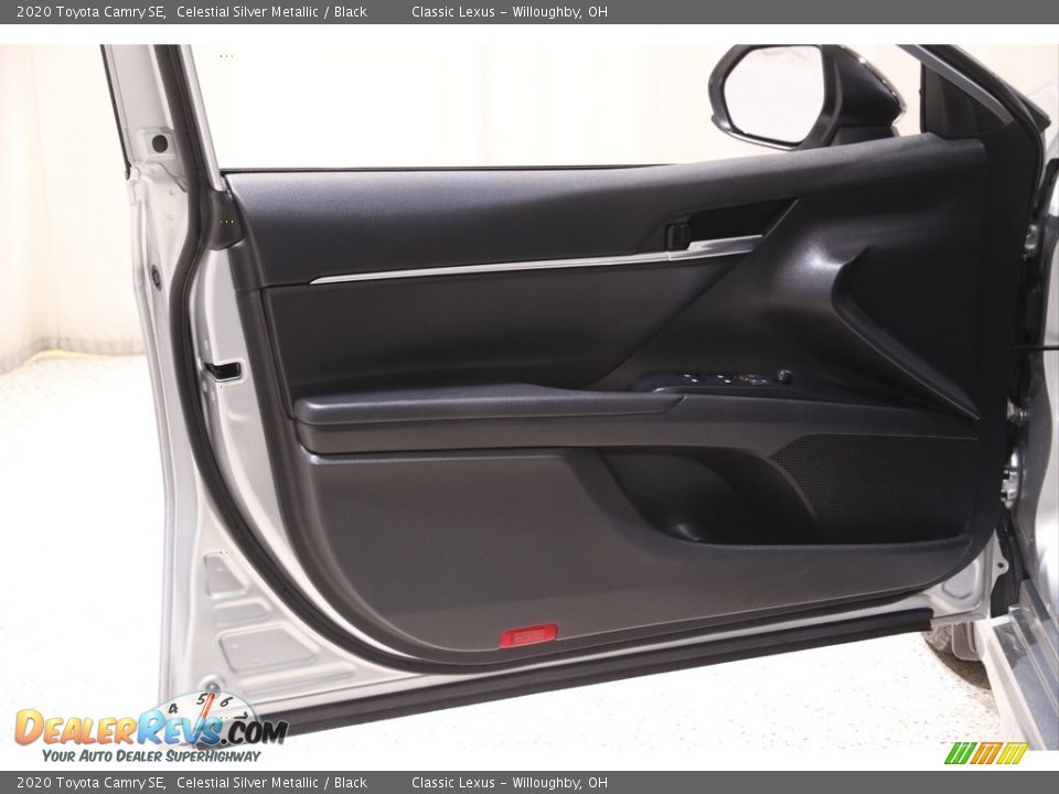 2020 Toyota Camry SE Celestial Silver Metallic / Black Photo #4