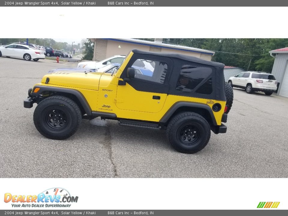 2004 Jeep Wrangler Sport 4x4 Solar Yellow / Khaki Photo #2