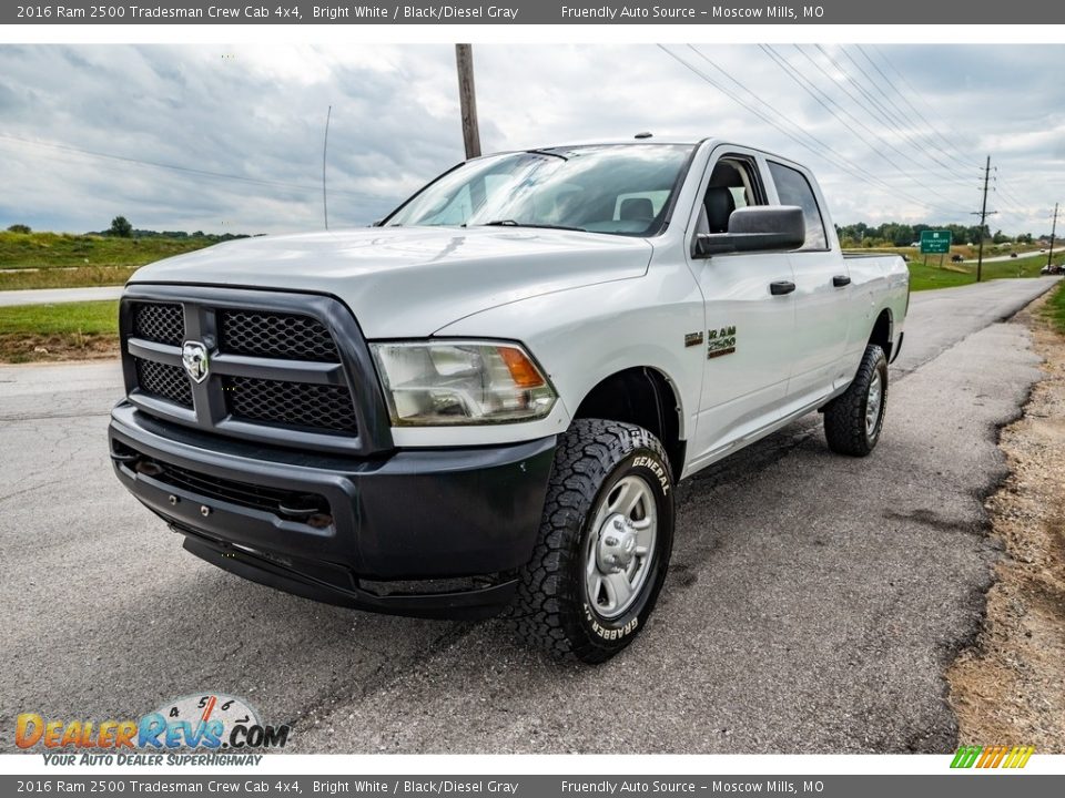 2016 Ram 2500 Tradesman Crew Cab 4x4 Bright White / Black/Diesel Gray Photo #8