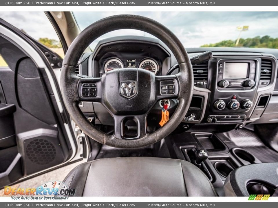 2016 Ram 2500 Tradesman Crew Cab 4x4 Steering Wheel Photo #33