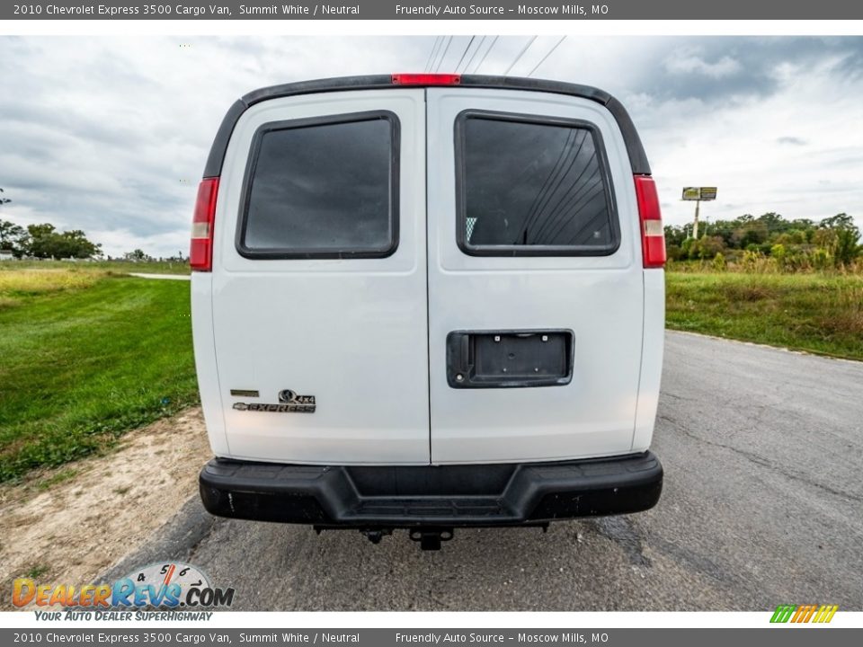 2010 Chevrolet Express 3500 Cargo Van Summit White / Neutral Photo #5