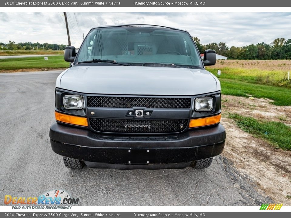 2010 Chevrolet Express 3500 Cargo Van Summit White / Neutral Photo #9