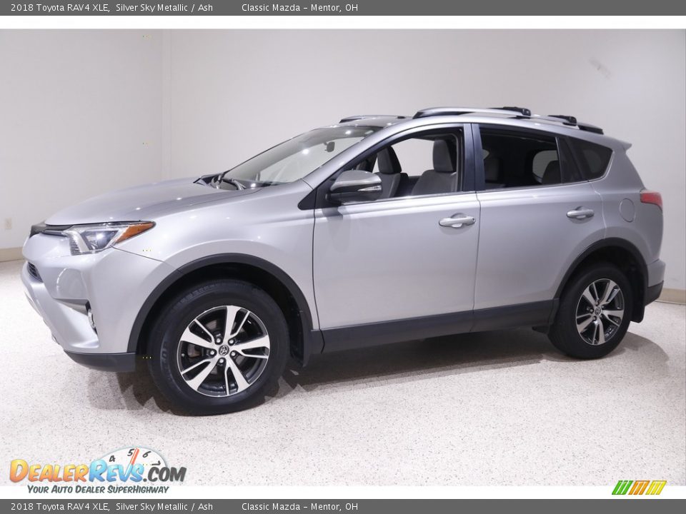 2018 Toyota RAV4 XLE Silver Sky Metallic / Ash Photo #3