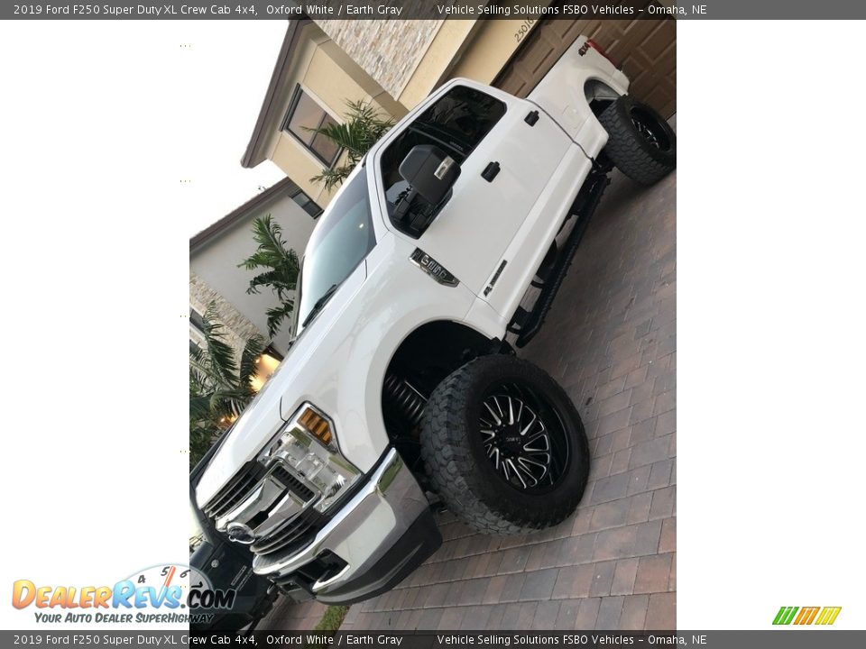 2019 Ford F250 Super Duty XL Crew Cab 4x4 Oxford White / Earth Gray Photo #15