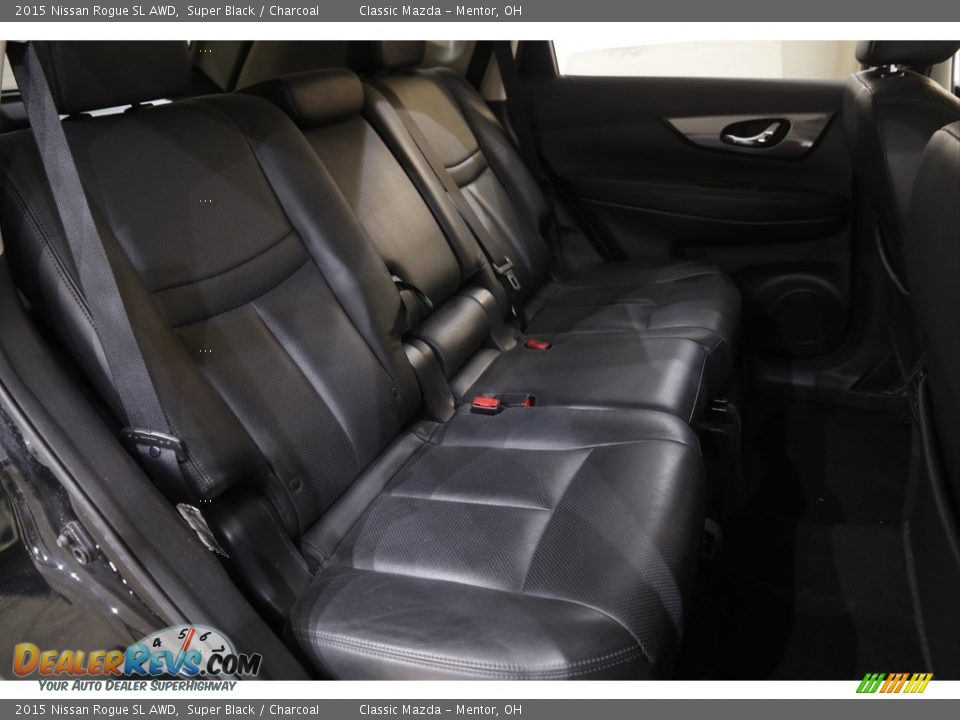 2015 Nissan Rogue SL AWD Super Black / Charcoal Photo #16