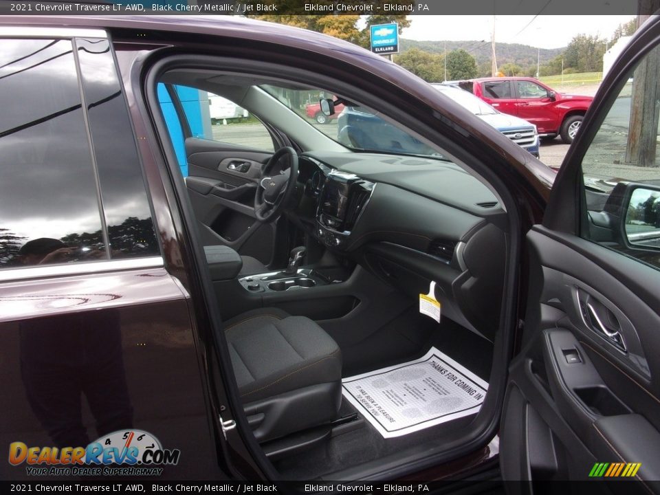 2021 Chevrolet Traverse LT AWD Black Cherry Metallic / Jet Black Photo #17