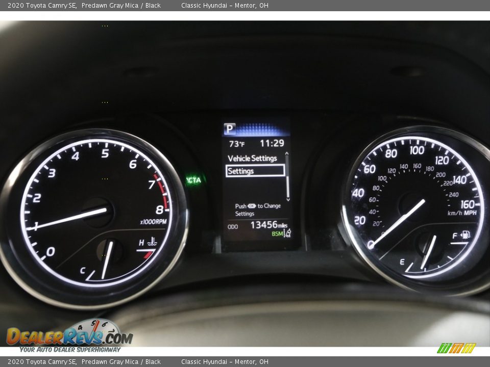2020 Toyota Camry SE Predawn Gray Mica / Black Photo #8