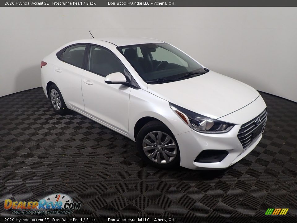 2020 Hyundai Accent SE Frost White Pearl / Black Photo #3