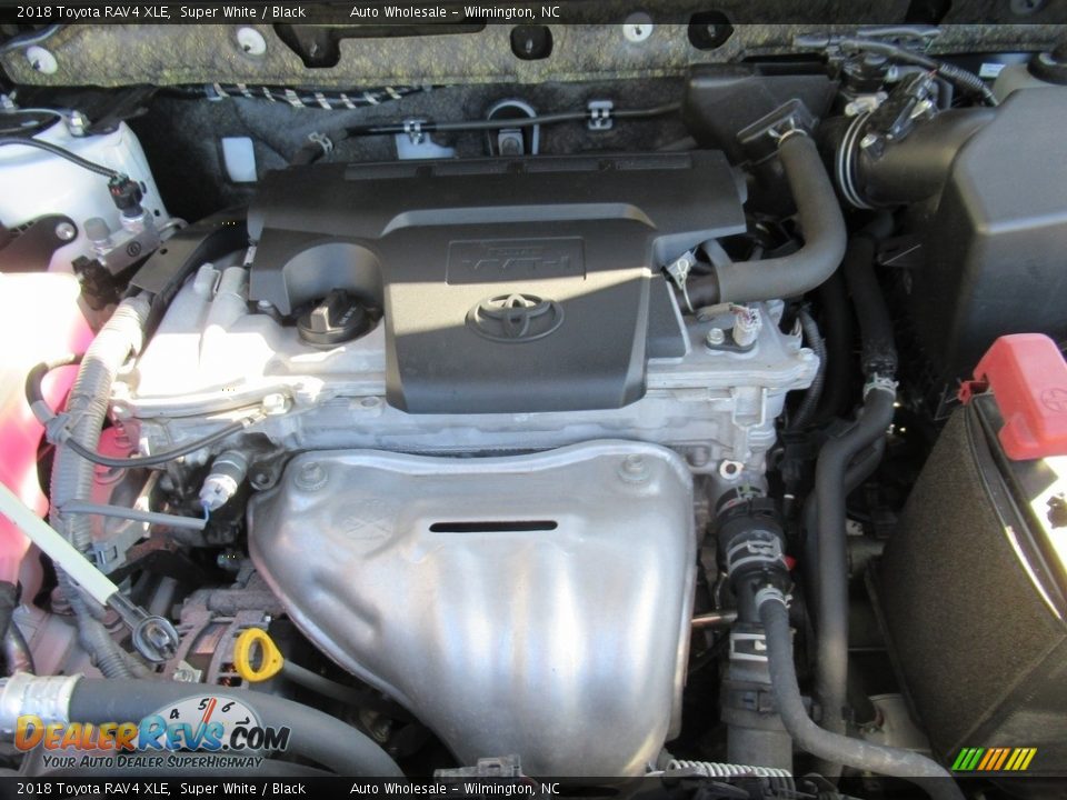 2018 Toyota RAV4 XLE Super White / Black Photo #6