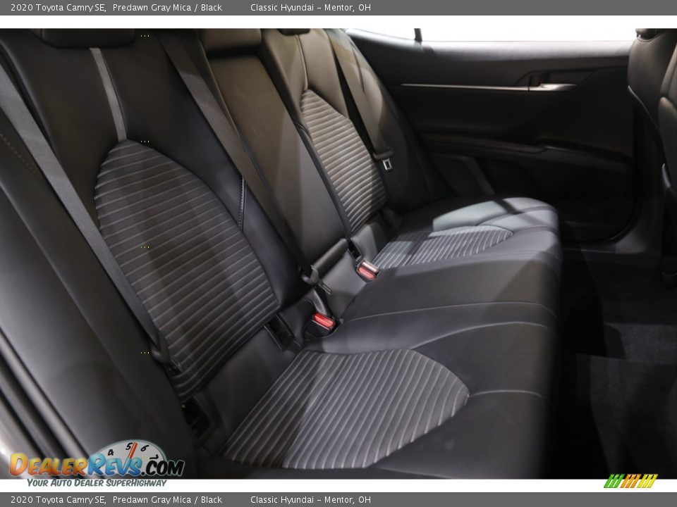 2020 Toyota Camry SE Predawn Gray Mica / Black Photo #14