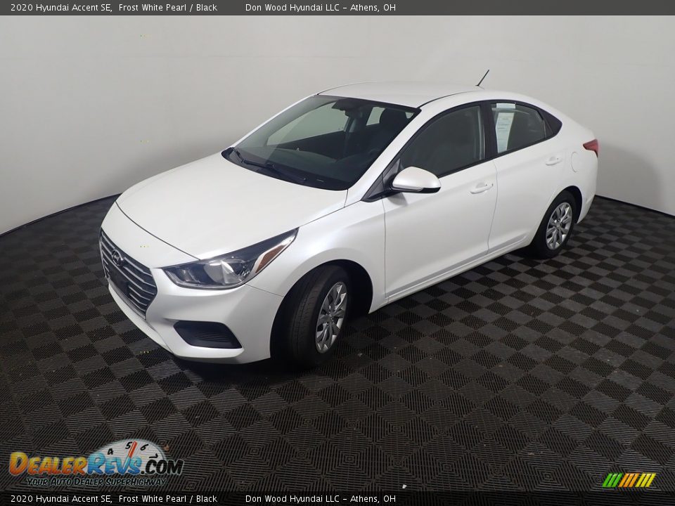 2020 Hyundai Accent SE Frost White Pearl / Black Photo #9