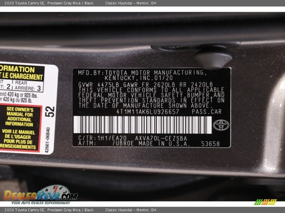 2020 Toyota Camry SE Predawn Gray Mica / Black Photo #18