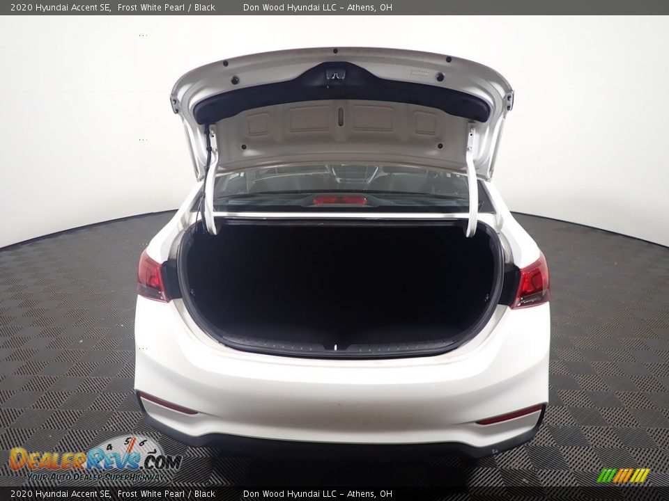 2020 Hyundai Accent SE Frost White Pearl / Black Photo #14