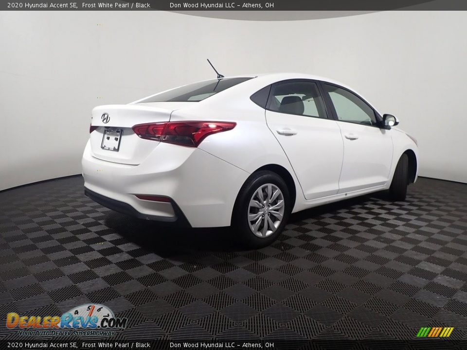 2020 Hyundai Accent SE Frost White Pearl / Black Photo #16