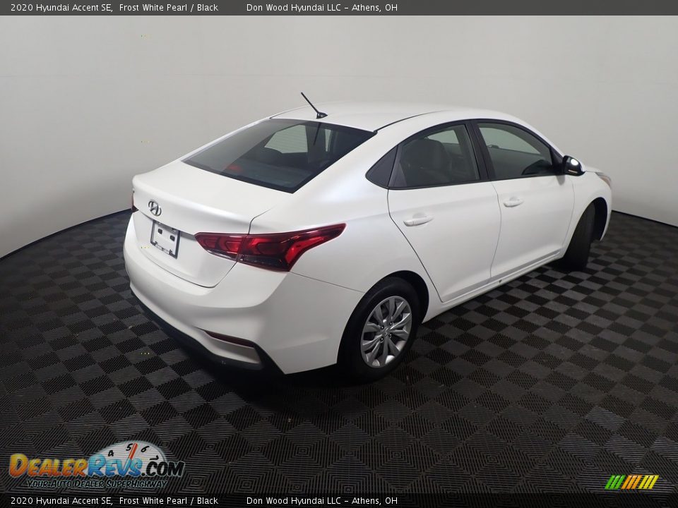 2020 Hyundai Accent SE Frost White Pearl / Black Photo #17