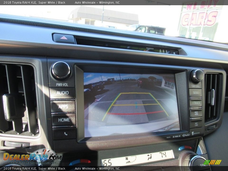 2018 Toyota RAV4 XLE Super White / Black Photo #19