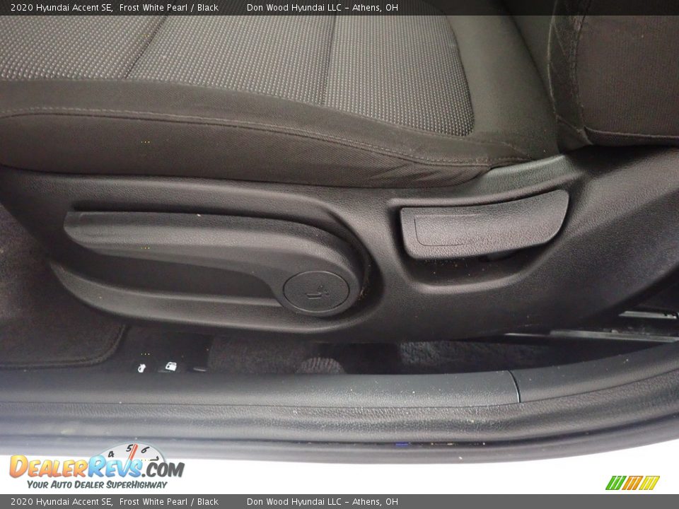 2020 Hyundai Accent SE Frost White Pearl / Black Photo #23