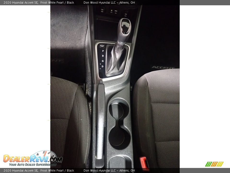 2020 Hyundai Accent SE Frost White Pearl / Black Photo #32