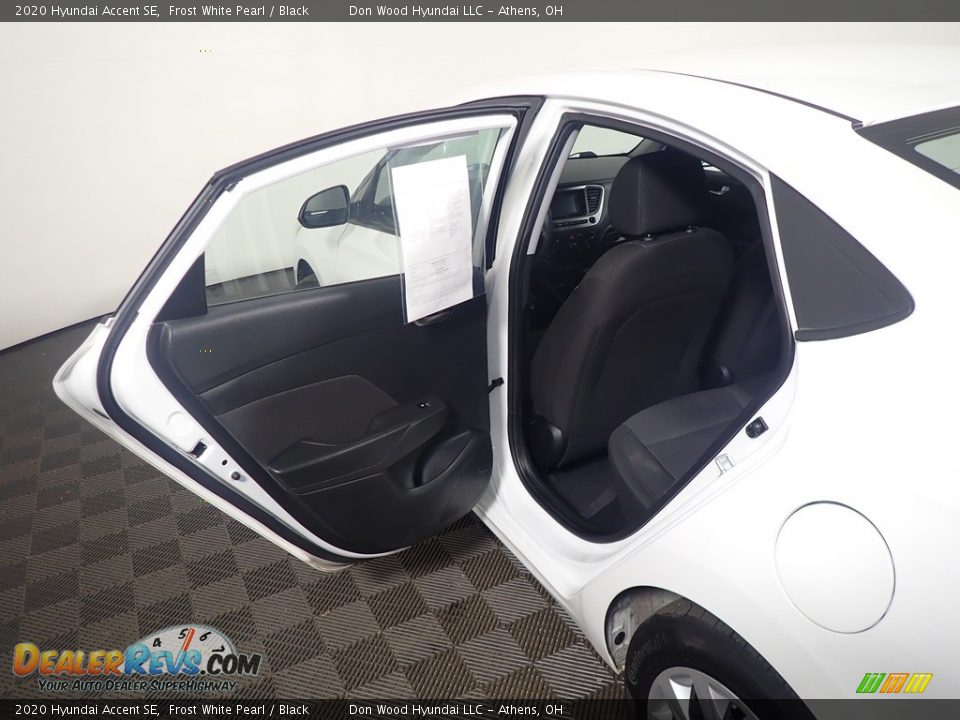 2020 Hyundai Accent SE Frost White Pearl / Black Photo #33