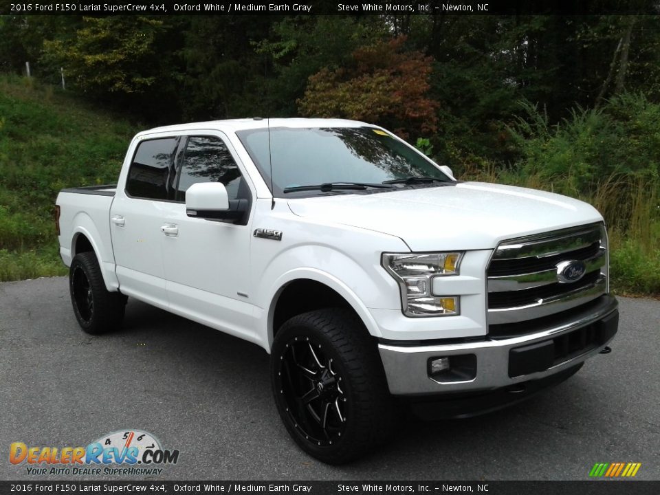 2016 Ford F150 Lariat SuperCrew 4x4 Oxford White / Medium Earth Gray Photo #5