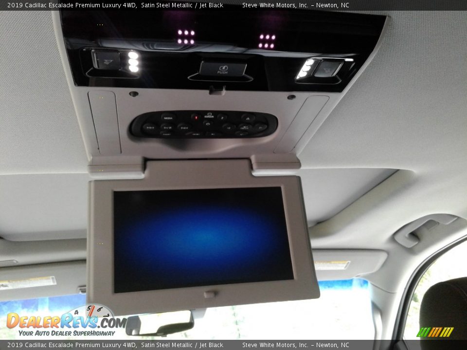 Entertainment System of 2019 Cadillac Escalade Premium Luxury 4WD Photo #15