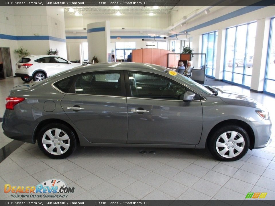 2016 Nissan Sentra SV Gun Metallic / Charcoal Photo #4