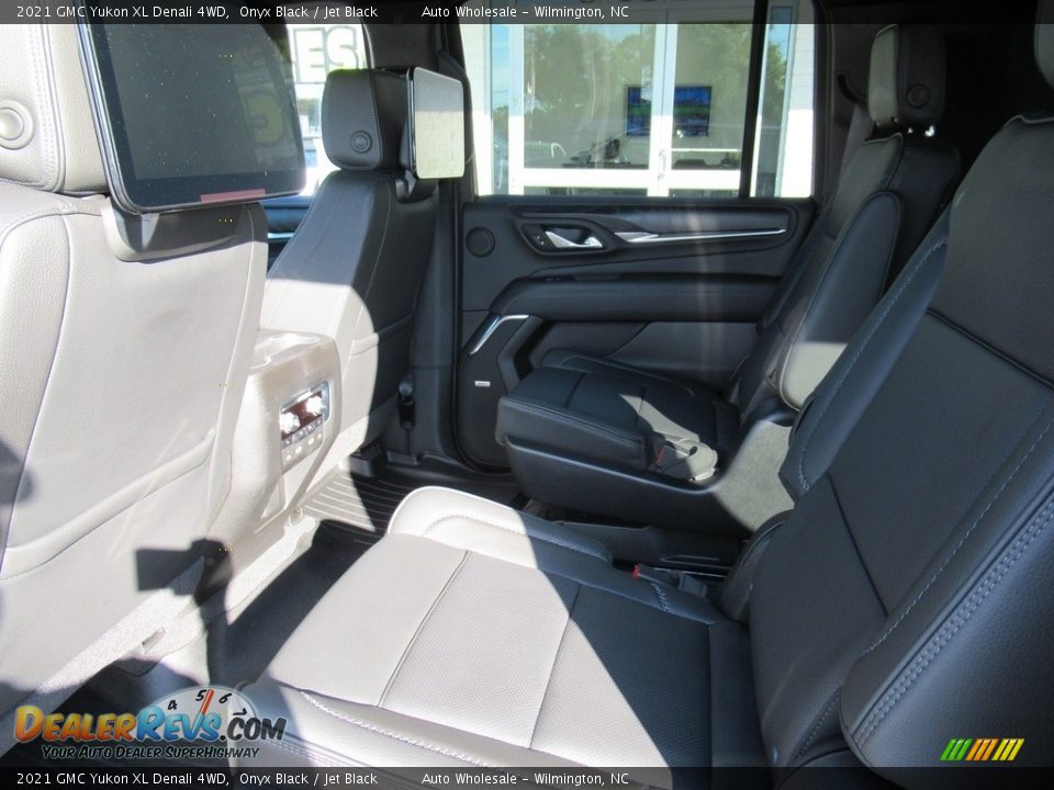 2021 GMC Yukon XL Denali 4WD Onyx Black / Jet Black Photo #12
