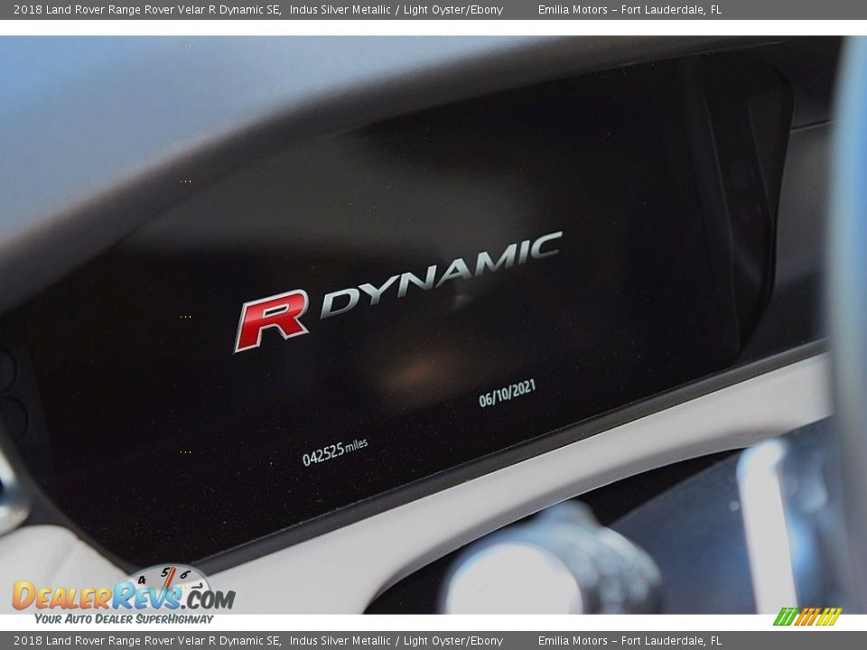 2018 Land Rover Range Rover Velar R Dynamic SE Logo Photo #22