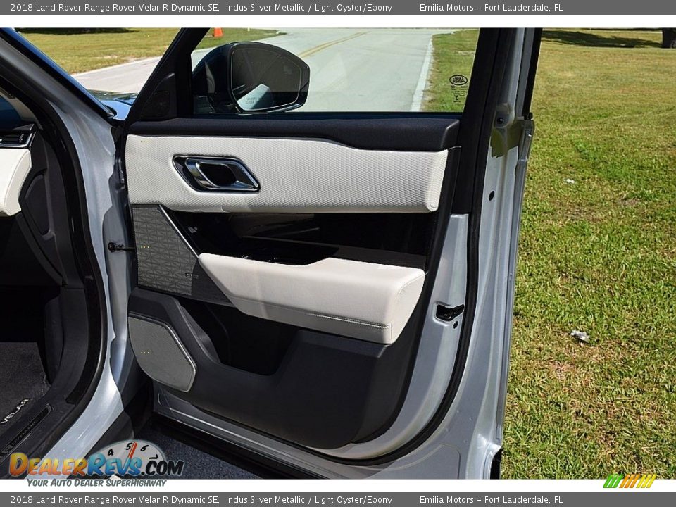 Door Panel of 2018 Land Rover Range Rover Velar R Dynamic SE Photo #31