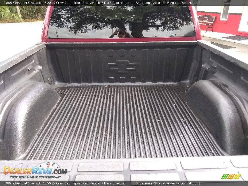 2006 Chevrolet Silverado 1500 LS Crew Cab Sport Red Metallic / Dark Charcoal Photo #17