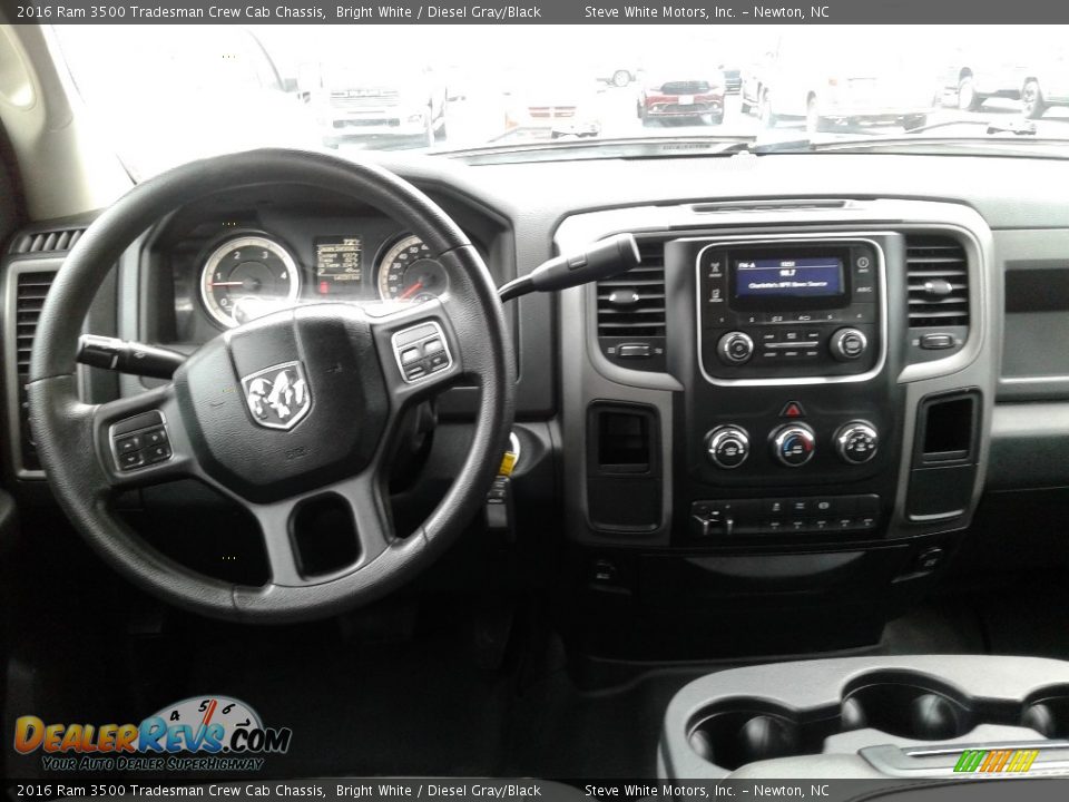 Dashboard of 2016 Ram 3500 Tradesman Crew Cab Chassis Photo #31